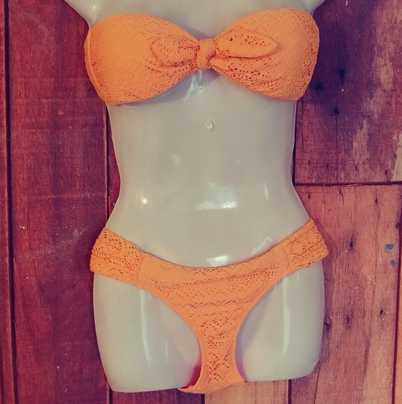 Victoria's Secret Women/Teen Two Piece Bikini - Picture 1 of 11